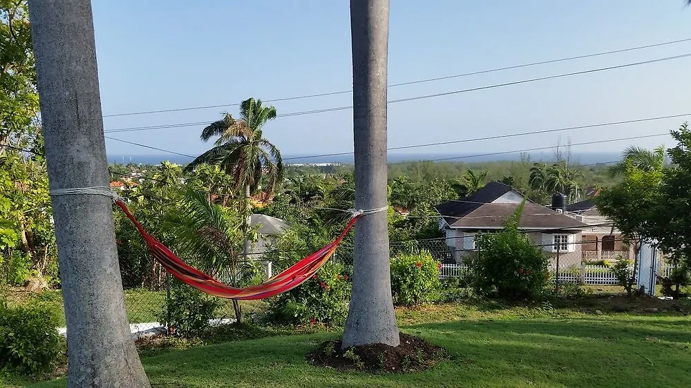 The Retreat @ A Piece Of Paradise Bed and Breakfast Montego Bay 0*,  Jamajka